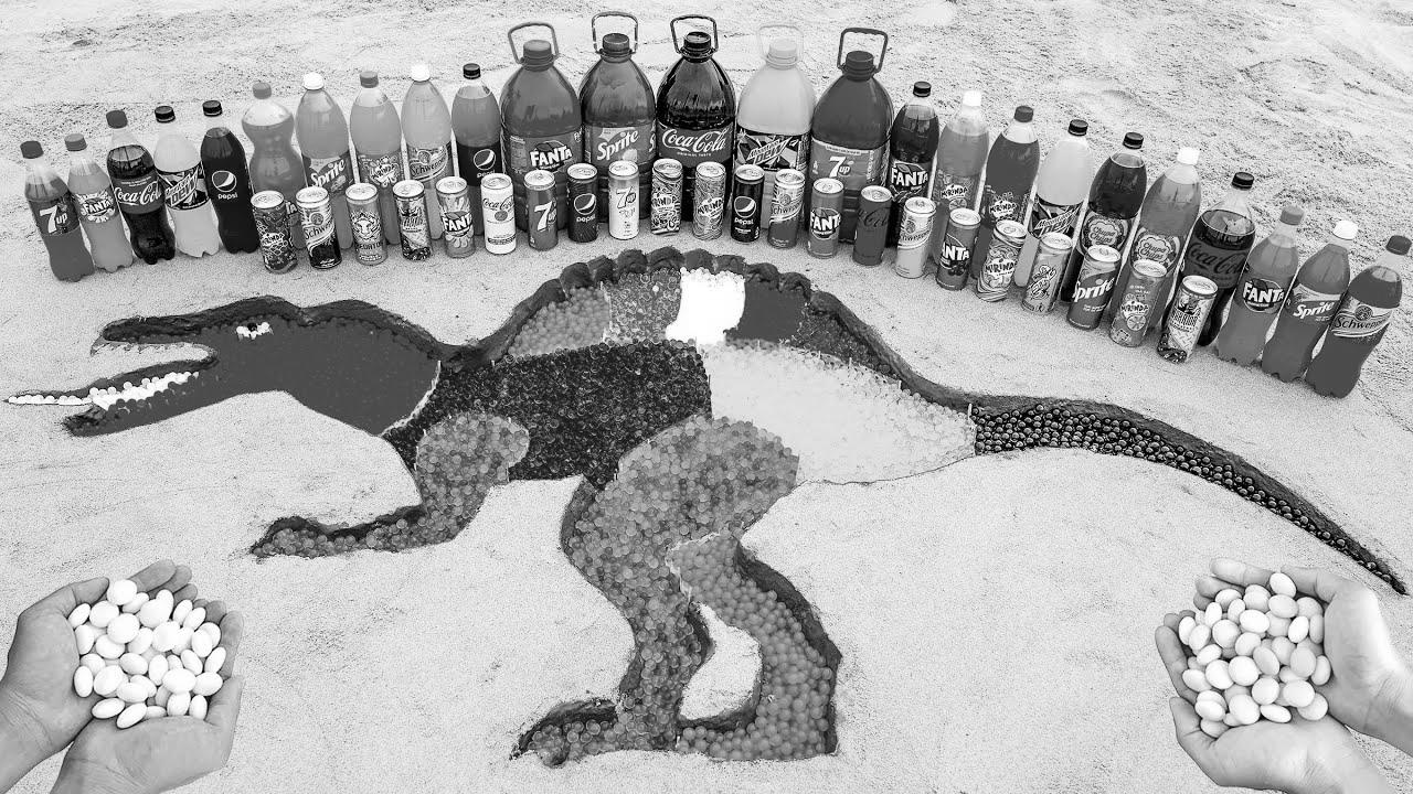 How one can make Spinosaurus Dinosaur with Orbeez, Fanta, Sprite, Coca Cola, Mentos and In style Sodas